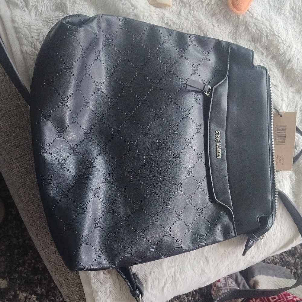 Pierre Cardin Black Messenger Bag Sleek Minimalist Design